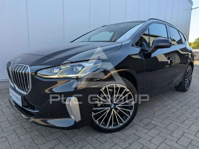 2025 BMW 218