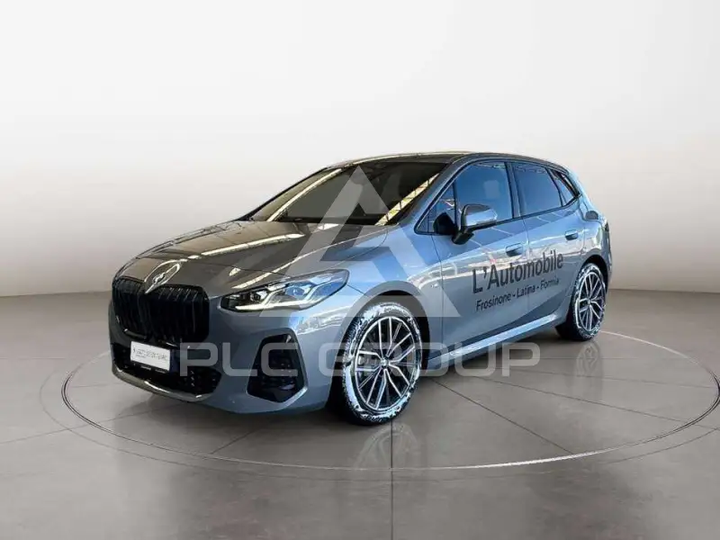 2025 BMW 218