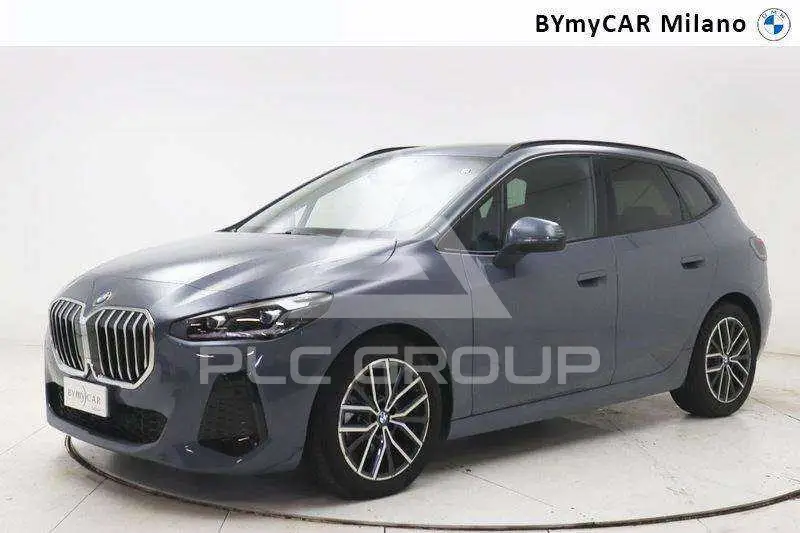 2025 BMW 218
