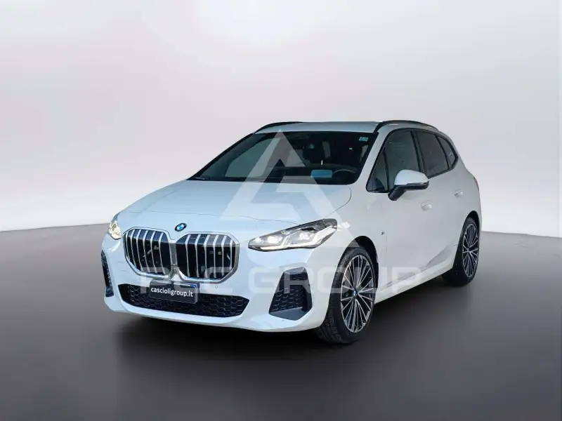 2025 BMW 218