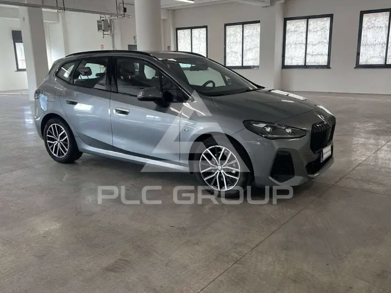 2025 BMW 218