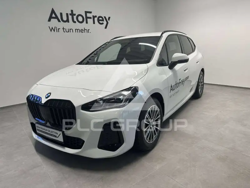 2025 BMW 218