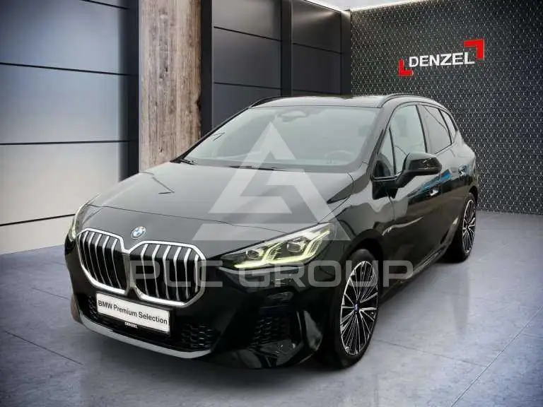 2025 BMW 218