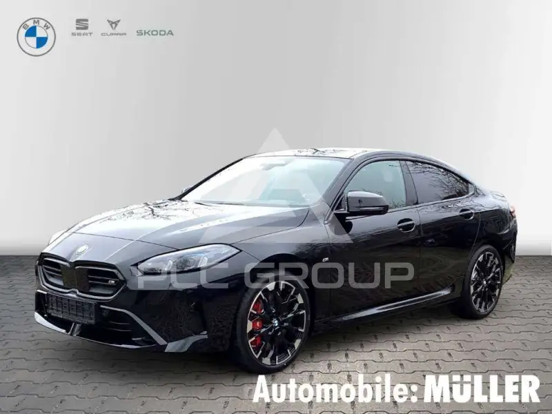 2025 BMW 235