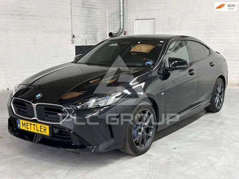 2025 BMW 235