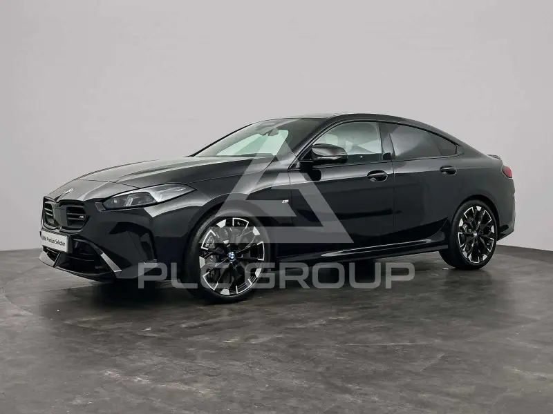 2025 BMW 235