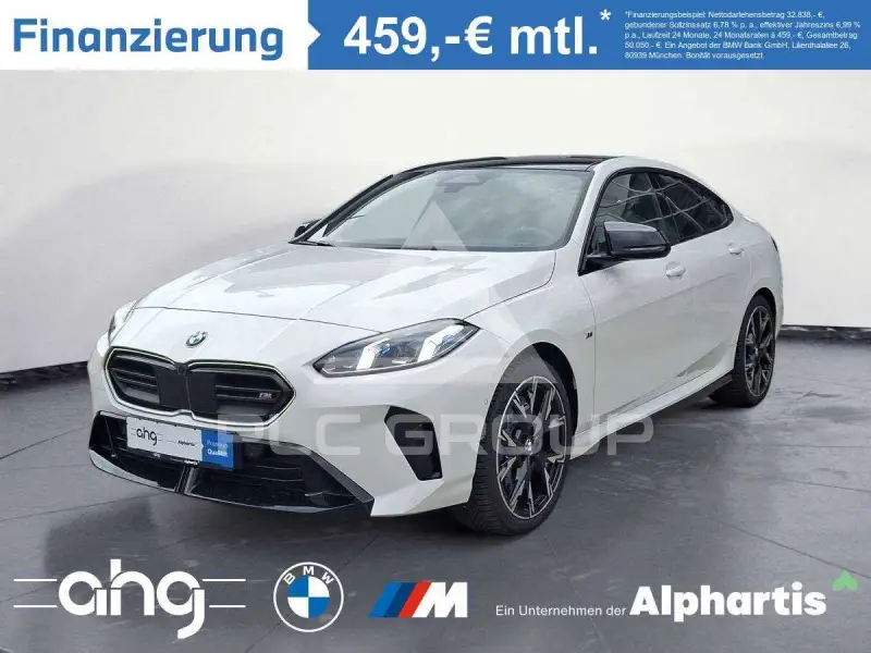 2025 BMW 235