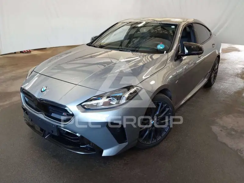 2025 BMW 235