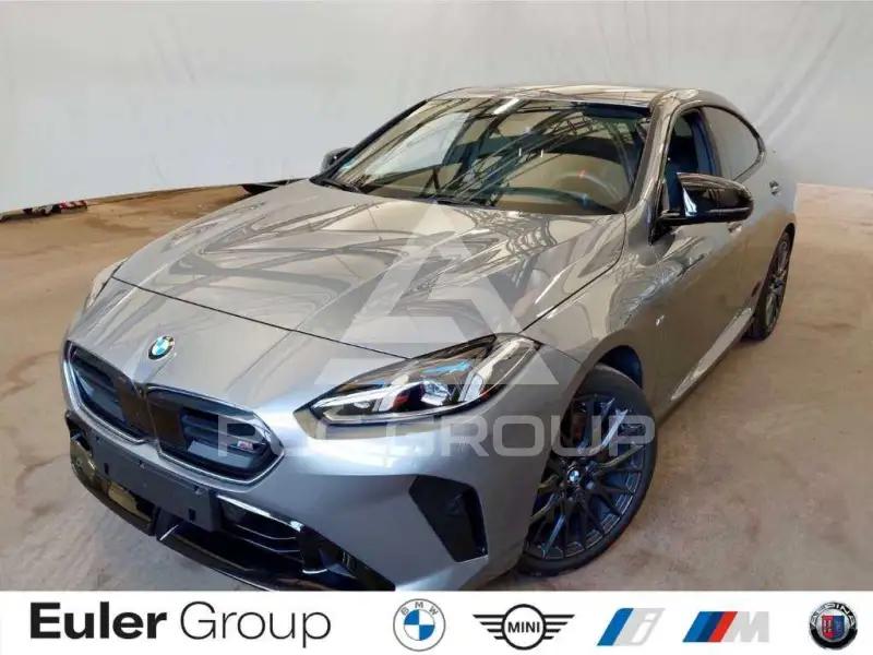 2025 BMW 235