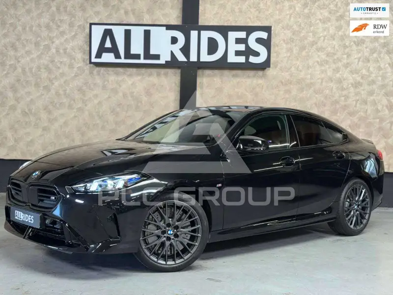 2025 BMW 235