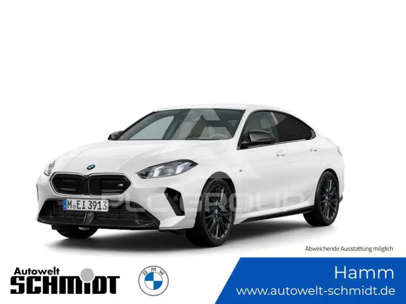 2025 BMW 235