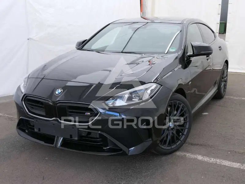 2025 BMW 235