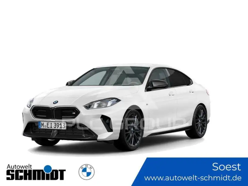2025 BMW 235