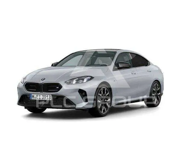 2025 BMW 235