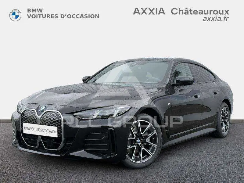 2025 BMW 528