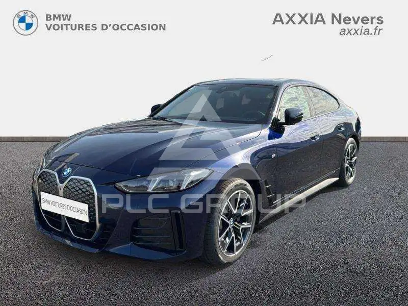2025 BMW 528