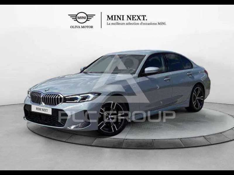 2025 BMW 320