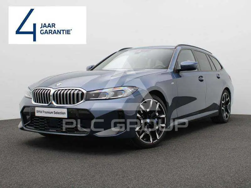 2025 BMW 320