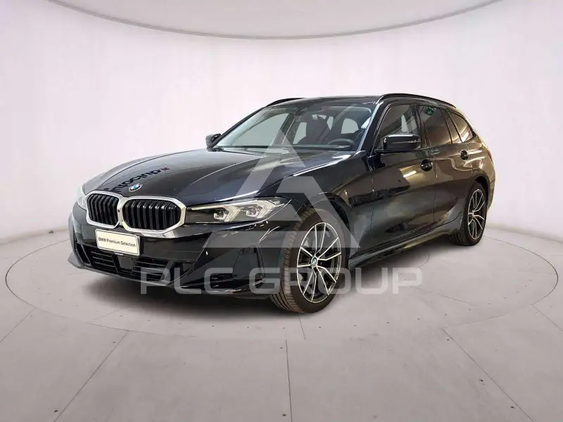 2025 BMW 320