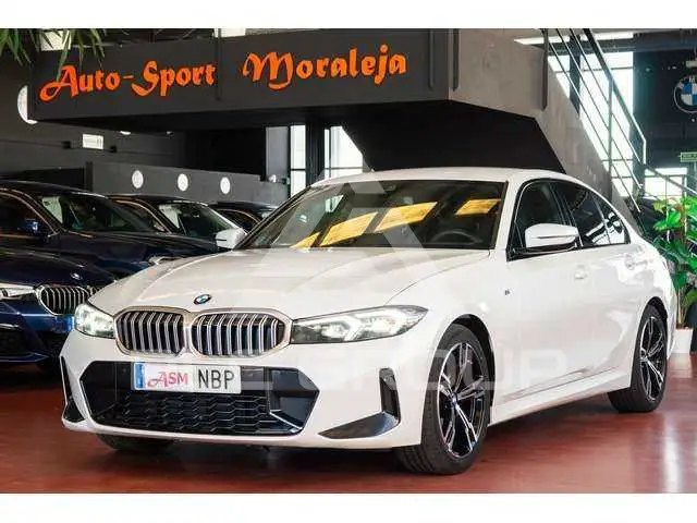 2025 BMW 320