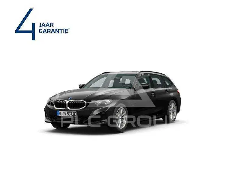 2025 BMW 320