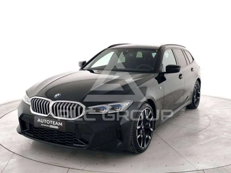 2025 BMW 320