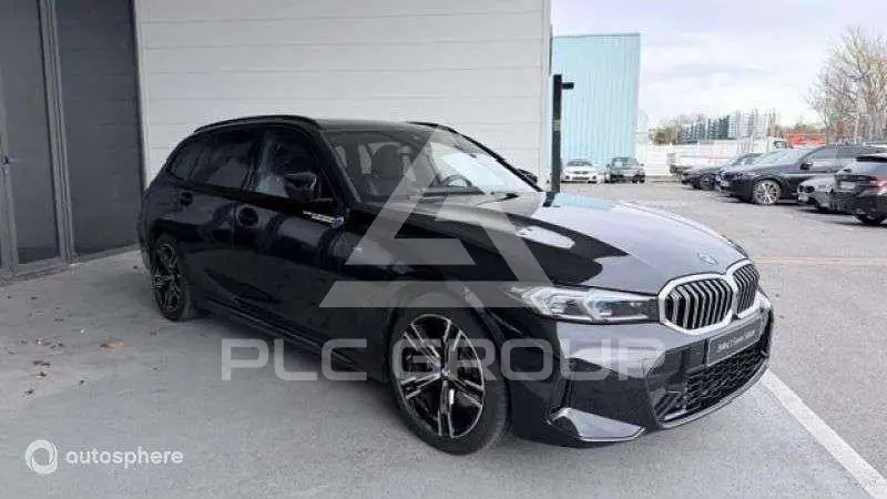2025 BMW 320
