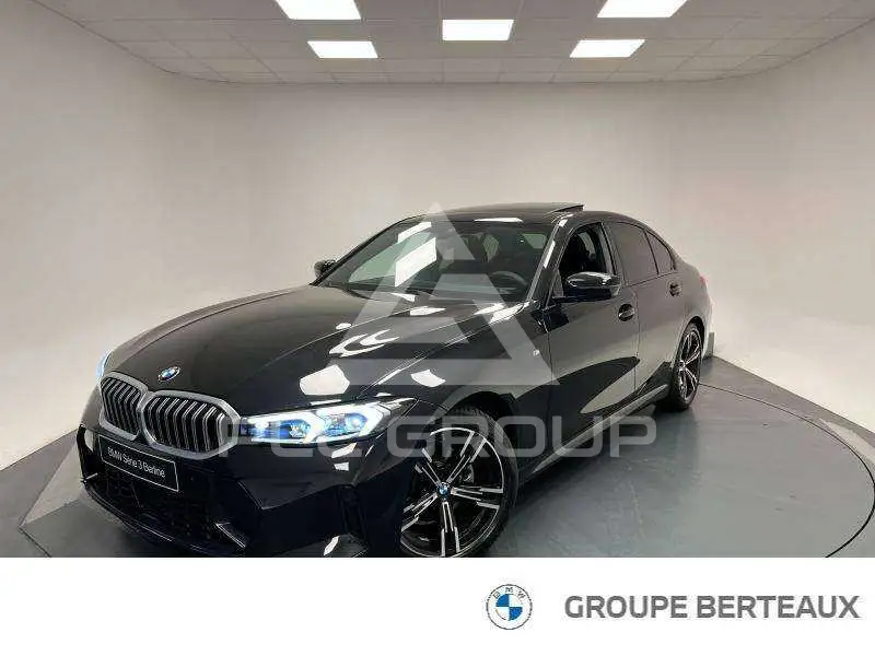 2025 BMW 320