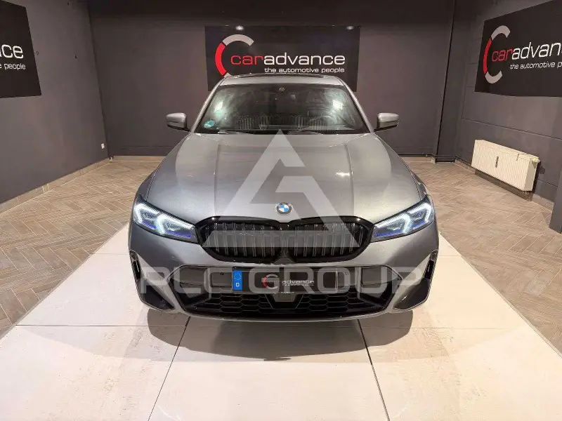 2025 BMW 320