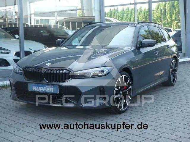 2025 BMW 320