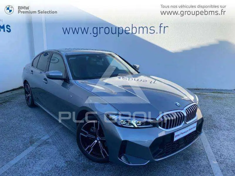 2025 BMW 320
