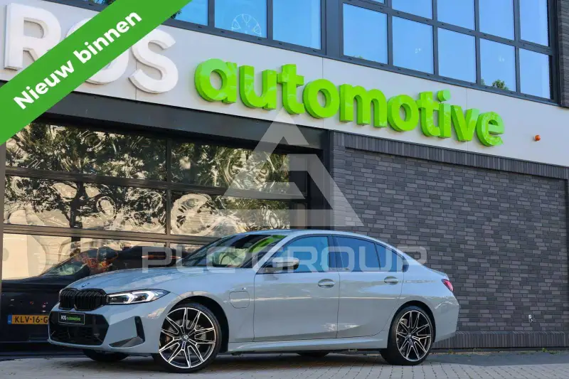 2025 BMW 330