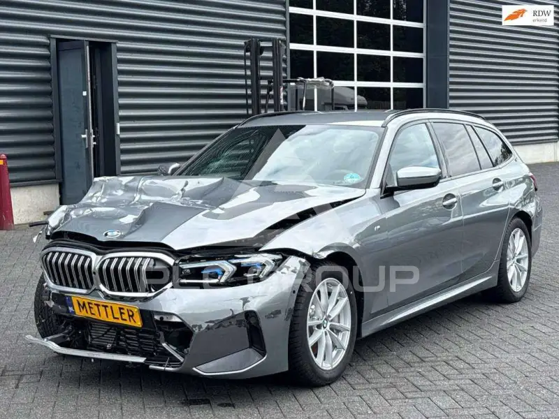 2025 BMW 330