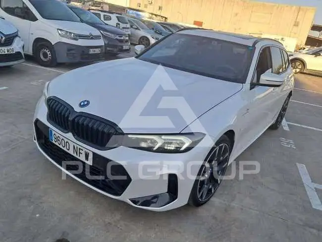 2025 BMW 330