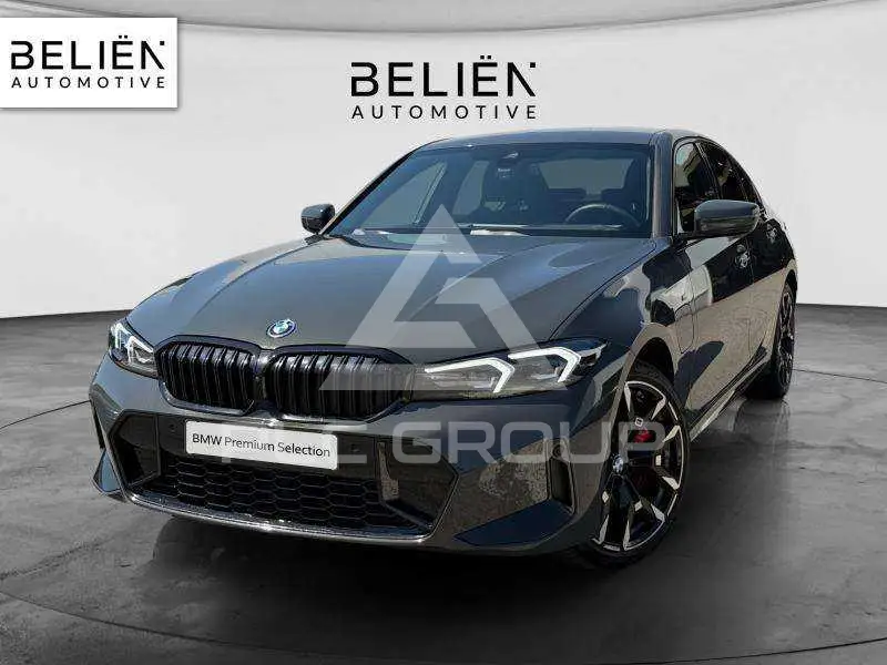 2025 BMW 330