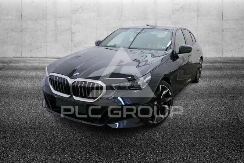 2025 BMW 540