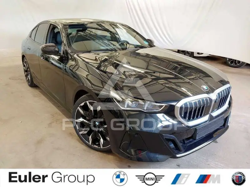 2025 BMW 540