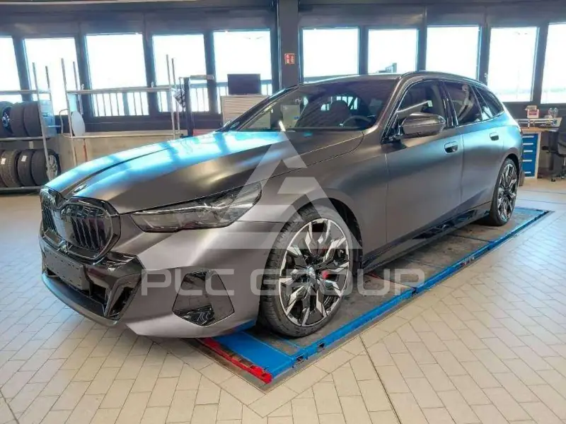 2025 BMW 540