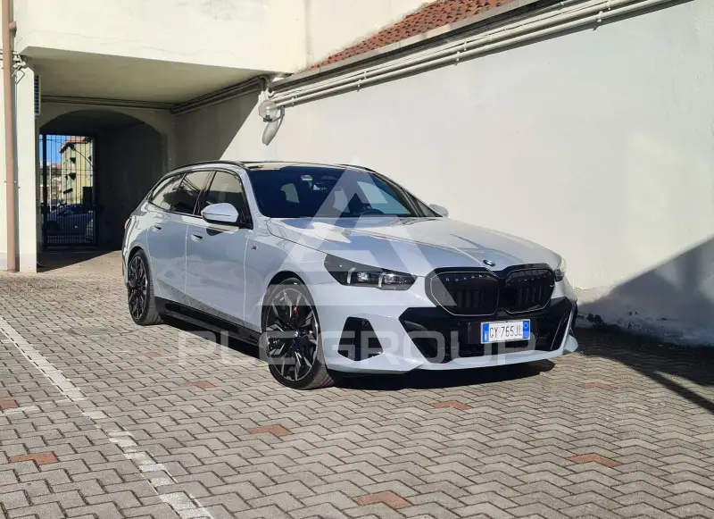 2025 BMW 540