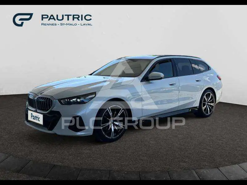 2025 BMW 540