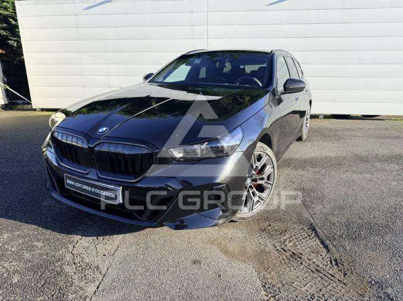 2025 BMW 540