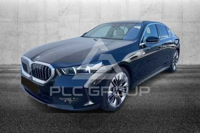 2025 BMW 540