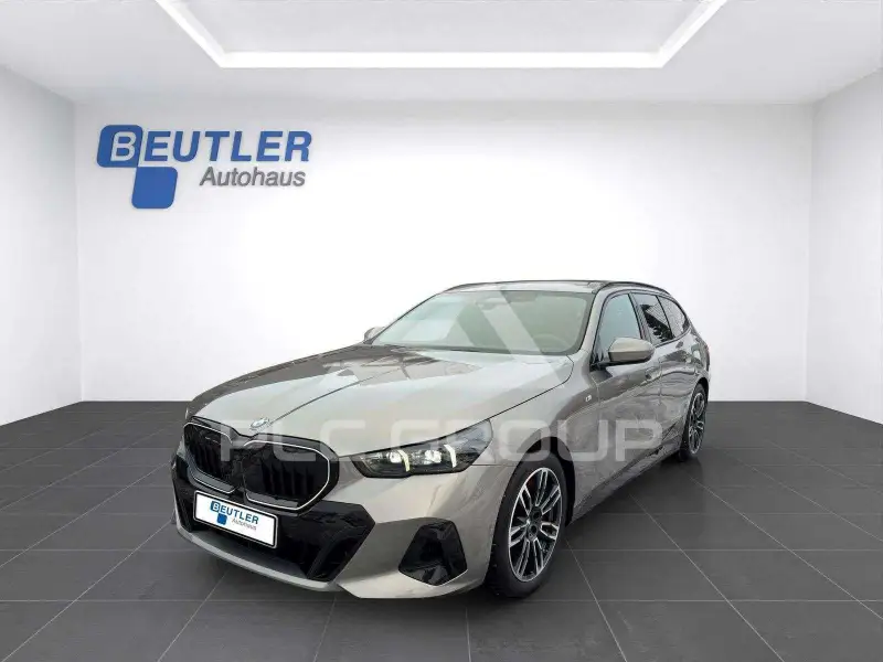 2025 BMW 540