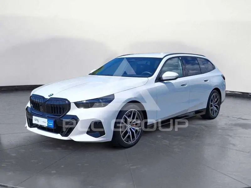 2025 BMW 540
