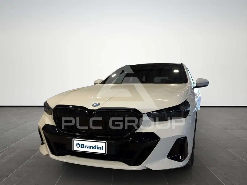 2025 BMW 540