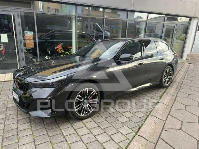 2025 BMW 540
