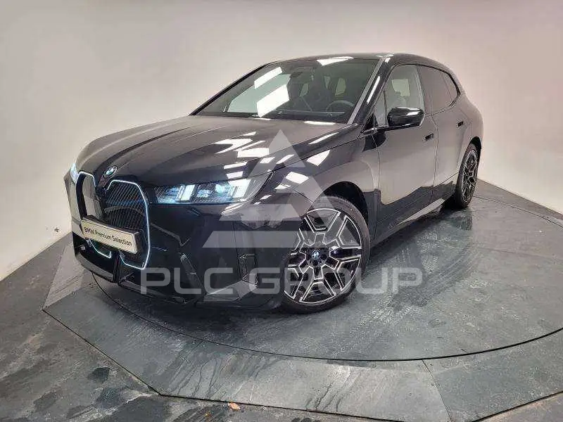 2025 BMW 540