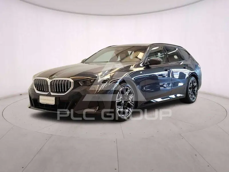 2025 BMW 540
