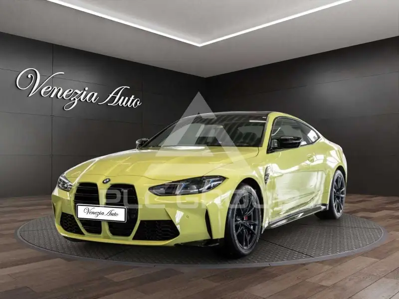 2025 BMW M4