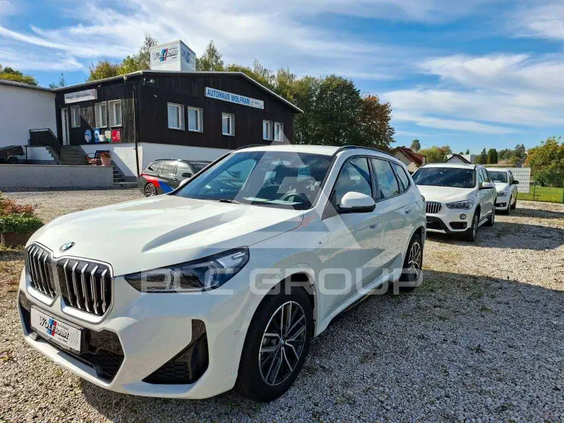 2025 BMW X1